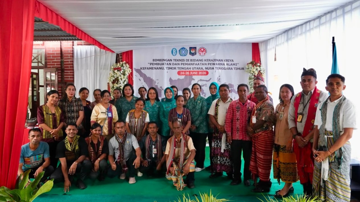 Ketua Harian Dekranas: Pewarna Alam Bisa Tingkatkan Nilai Jual Tenun TTU