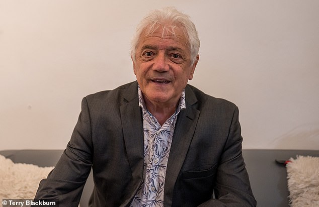 Kevin Keegan: Tenho câncer em estágio quatro. Tem sido um momento muito difícil - preciso me despedir do Newcastle United de maneira adequada... apenas prometo não construir uma estátua minha no St James' Park até que eu vá embora