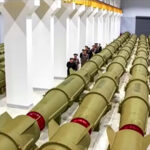 Kim Jong Un, da Coreia do Norte, inspeciona munições em fábrica de armas