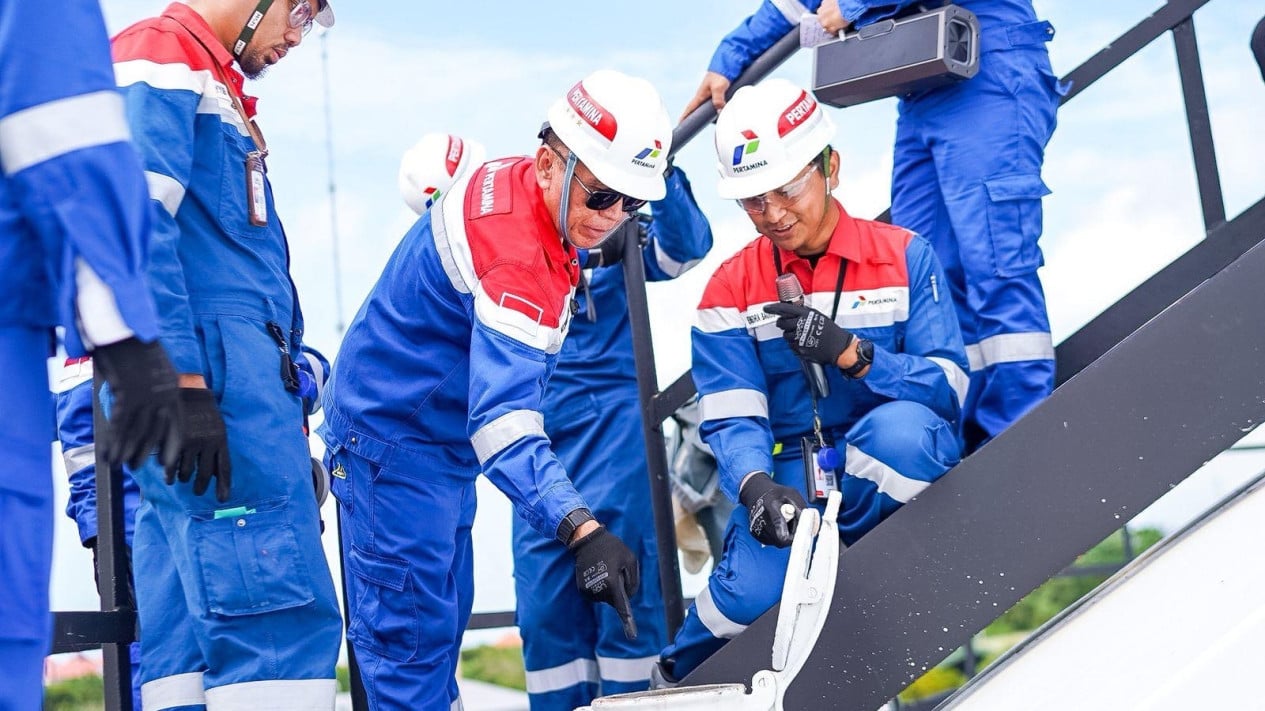 Komut Pertamina Tinjau Kesiapan Pasokan Avtur di Bali Jelang Peningkatan Trafik Penerbangan