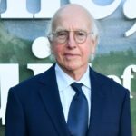 Larry David sobre o timing cômico 'perfeito' de Barack Obama no novo programa da HBO e a luta de Donald Trump na Casa Branca no UFC: 'Tive vergonha de ser americano'