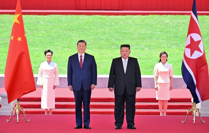 Líderes da Coreia do Norte e da China concordam em reforçar laços na cimeira de Pyongyang