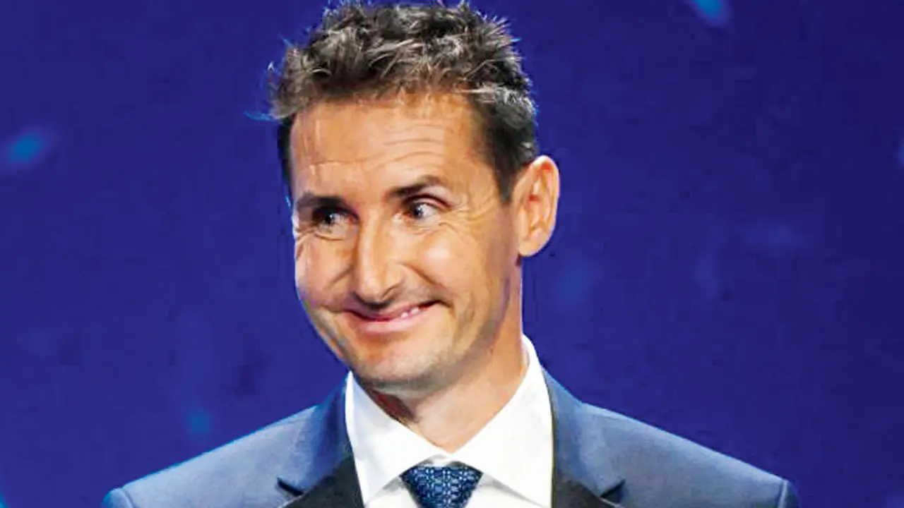Lionel Messi, da Argentina, recebe elogios do alemão Miroslav Klose
