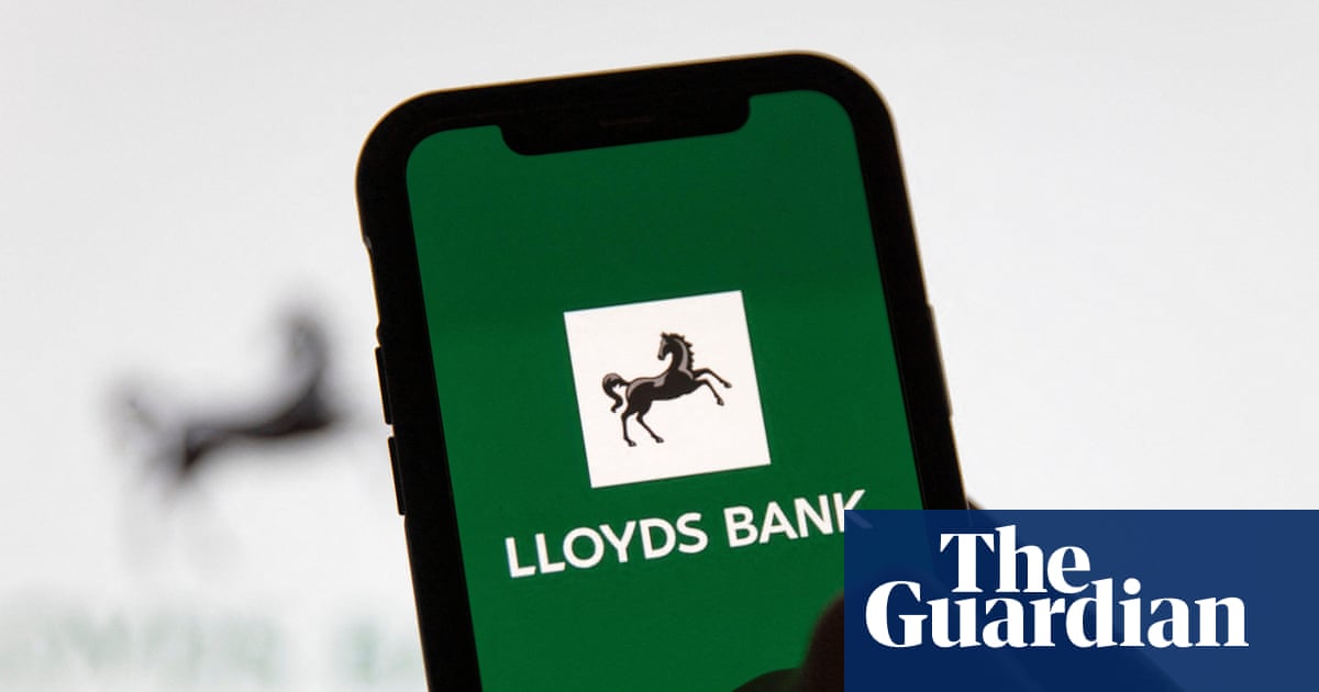 Lloyds Banking Group contratará 300 especialistas em tecnologia para trabalhar em IA