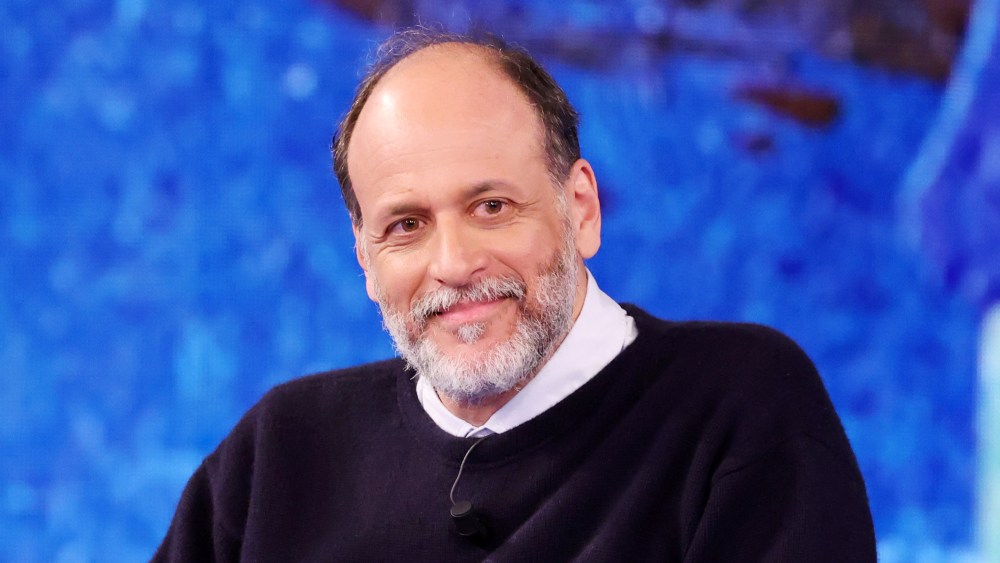 Luca Guadagnino diz que não pode discutir o abandono da Amazon 'artificial' porque 'estamos bem no meio desta situação', mas a IA está 'mudando a identidade do mundo'