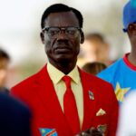 Lumumba Vea, super torcedor da República Democrática do Congo, faz sua primeira aparição na Copa do Mundo da FIFA