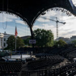 Luzes! Câmera! Jogo de gaiola! O octógono do gramado da Casa Branca está pronto para a festa do 80º aniversário de Trump