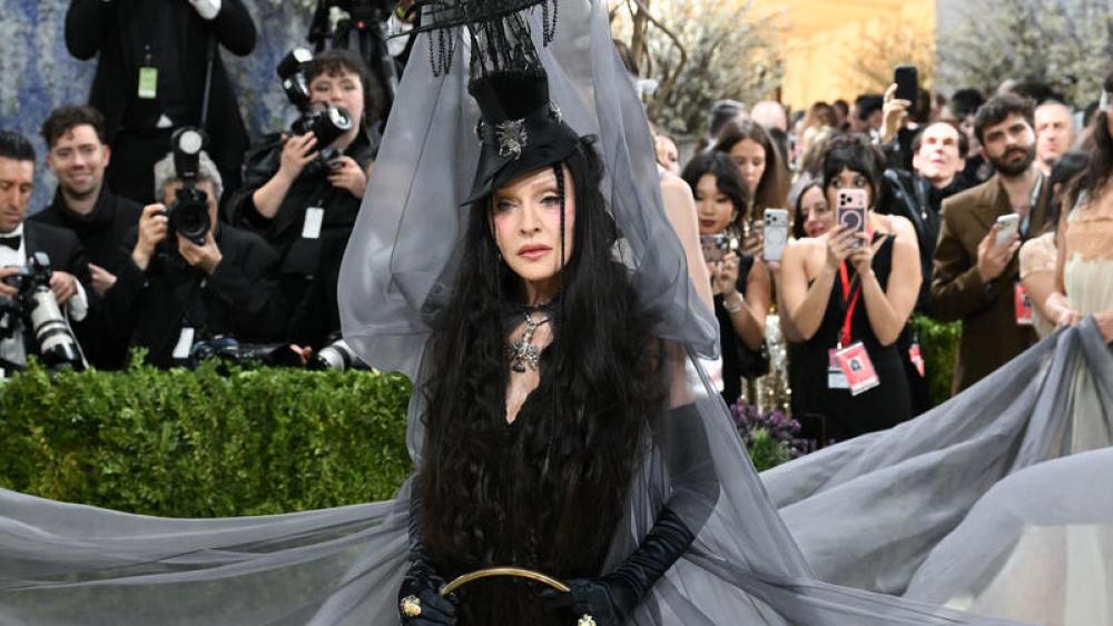 Madonna sobre a tecnologia que está arruinando a experiência do show: 'Coloque seus malditos telefones de lado e conecte-se'