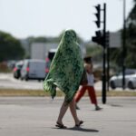 Mais registros de calor são esperados à medida que a onda de calor mortal ‘Ômega’ atinge a Europa