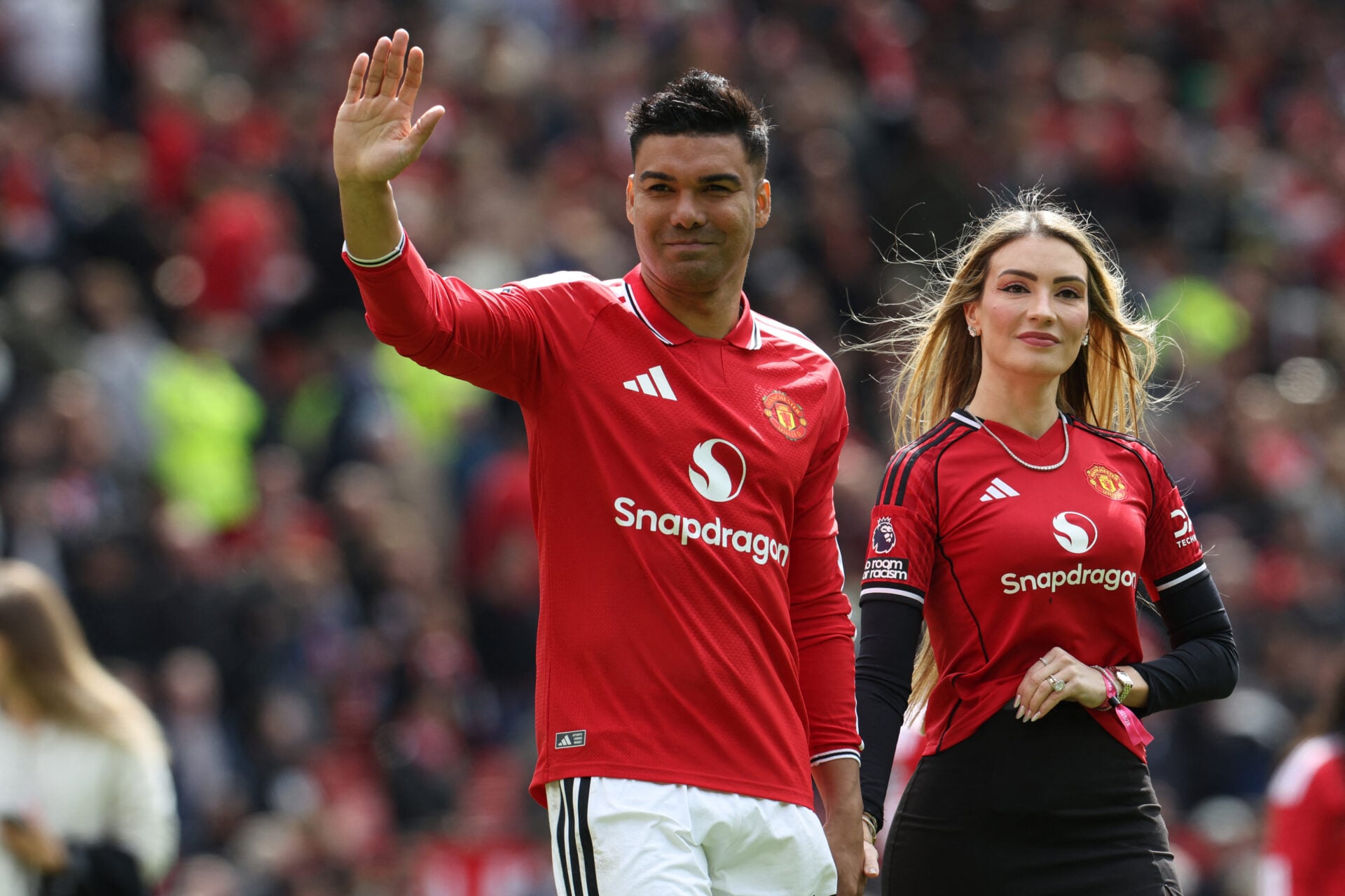 Man Utd confirma seis saídas de vencimentos de contrato, incluindo Casemiro e Jadon Sancho
