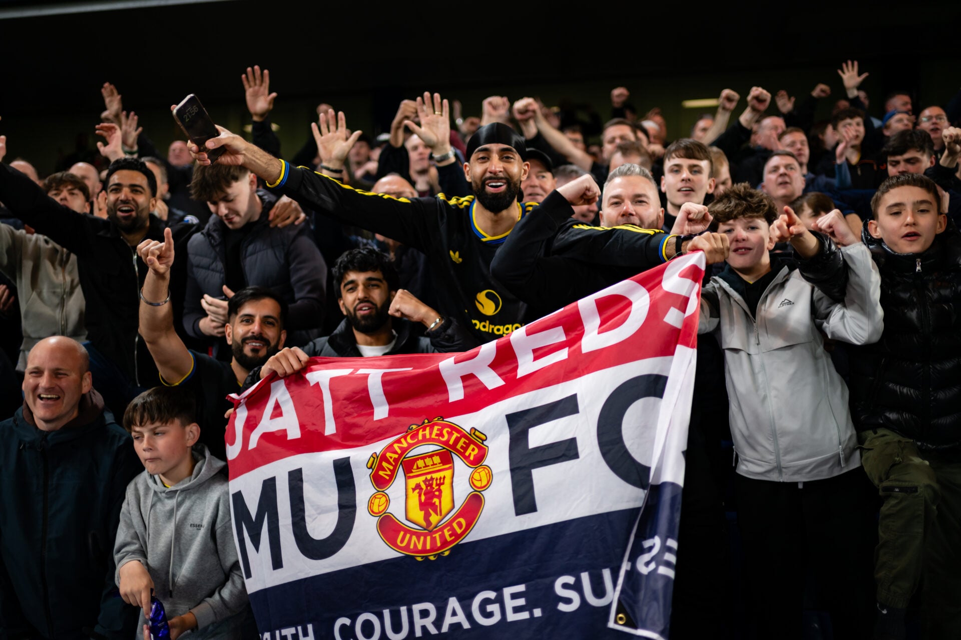 Manchester United eleito o melhor torcedor fora de casa do futebol inglês pelos torcedores rivais