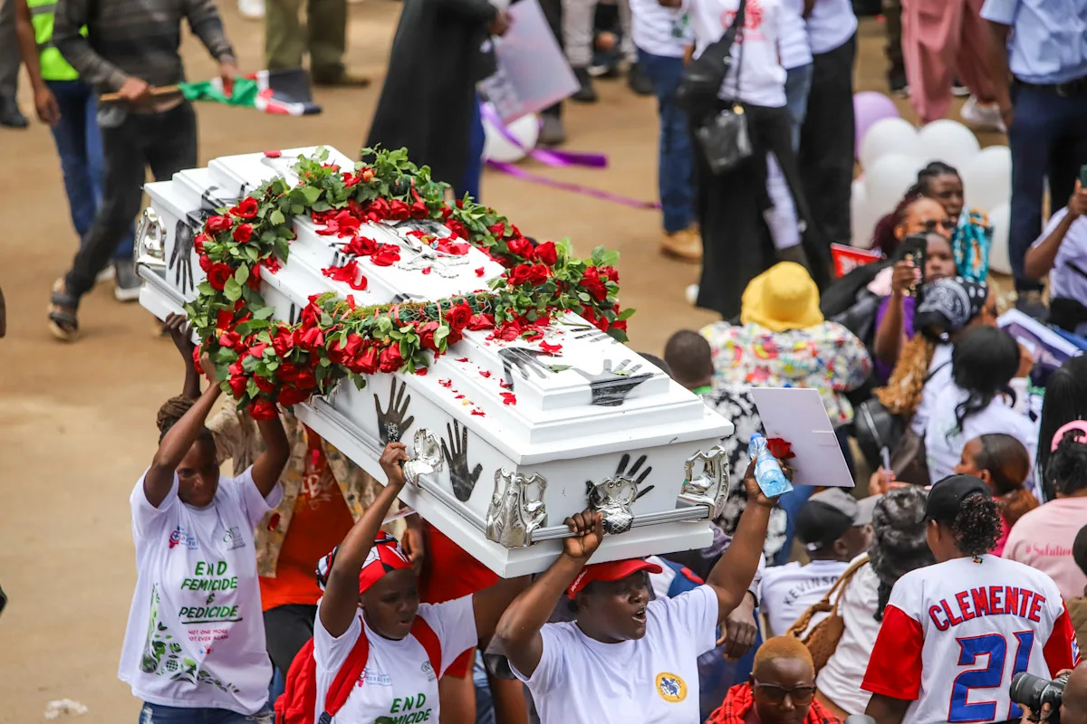 Manifestantes no Quénia pedem declaração de crise nacional sobre violência baseada no género