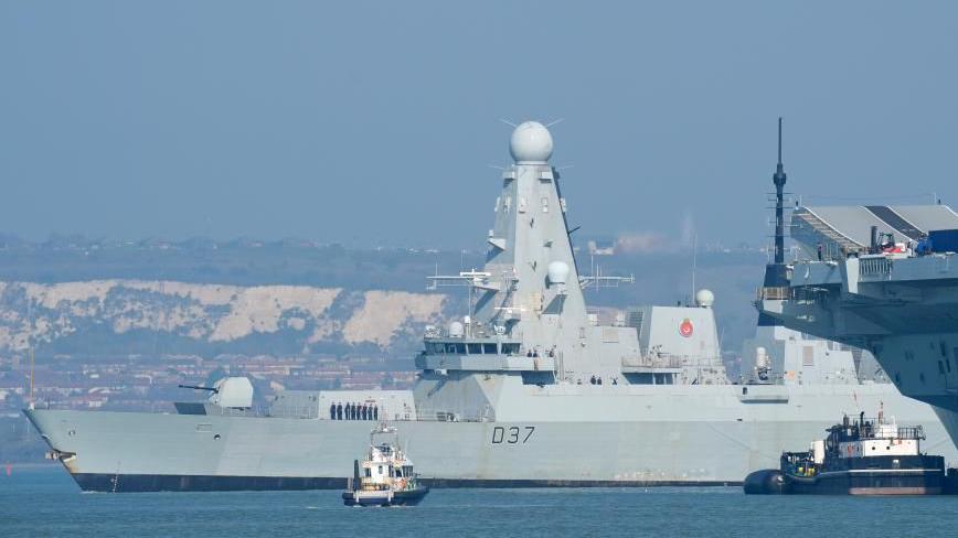 Marinha construirá navios de guerra híbridos em vez de substituir destróieres antigos