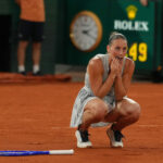 Marta Kostyuk lutou contra a ucraniana Elina Svitolina em três sets na terça-feira no Aberto da França para chegar à sua primeira semifinal de Grand Slam.