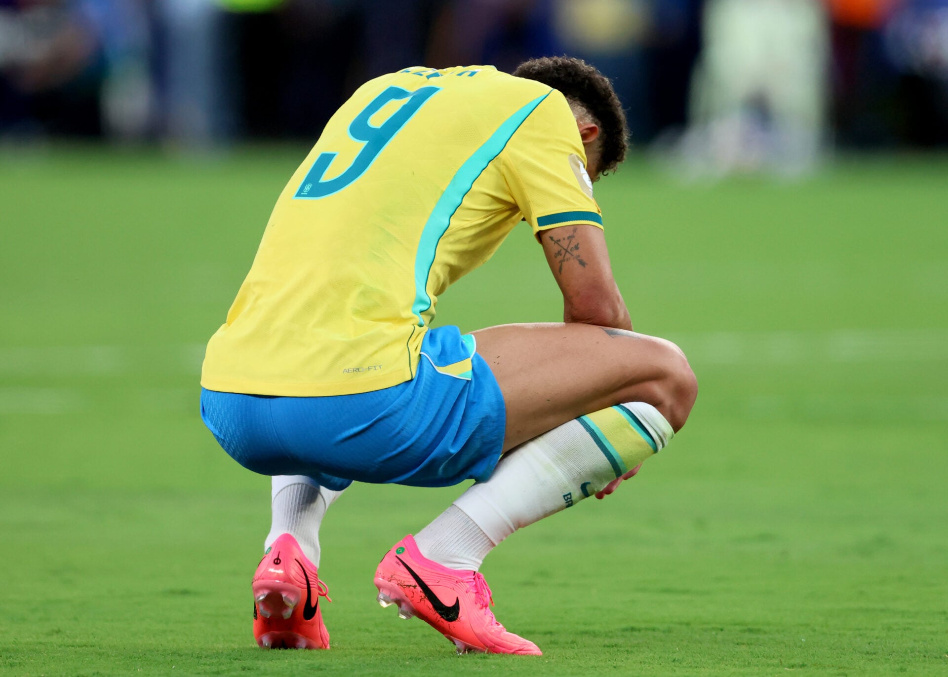 Matheus Cunha dá resposta contundente a repórter brasileiro sobre questão da Copa do Mundo