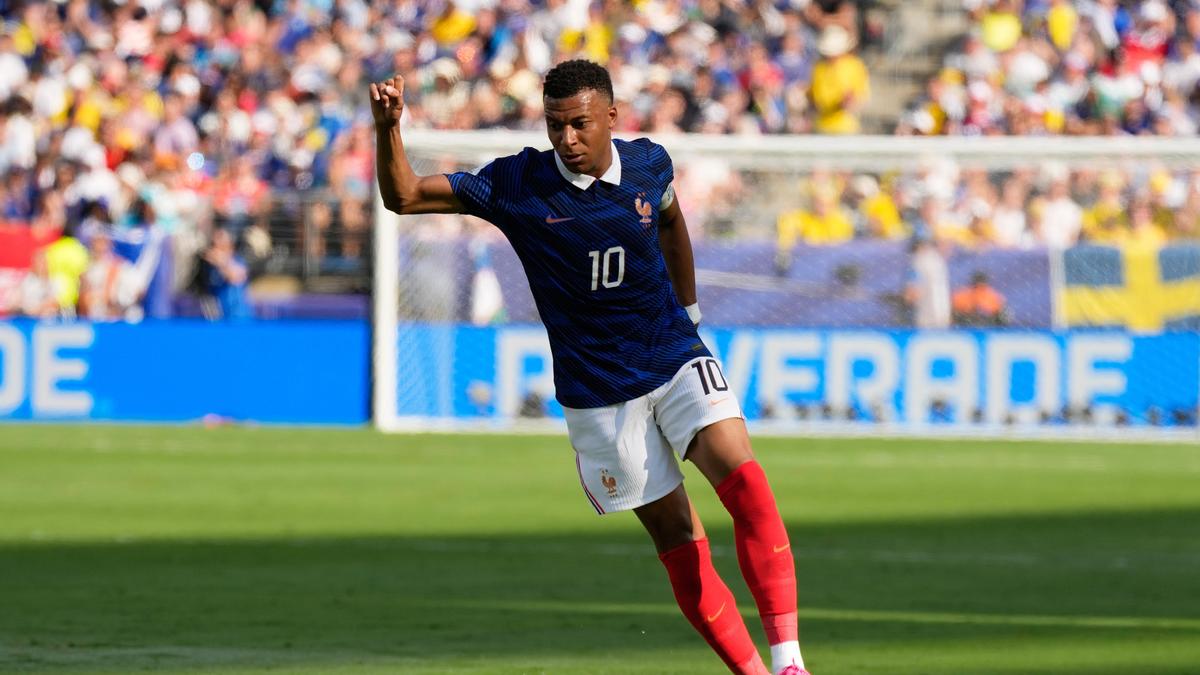Mbappe se torna o segundo maior artilheiro da história da Copa do Mundo da FIFA