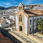 O alarme foi dado por volta das 8h30 desta manhã numa propriedade rural na aldeia de Periana (foto), em La Axarquia, Costa del Sol.