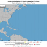 Prevê-se que um sistema meteorológico sobre o México (x amarelo) emerja no Golfo nos próximos dias. Poderia se tornar uma tempestade tropical.