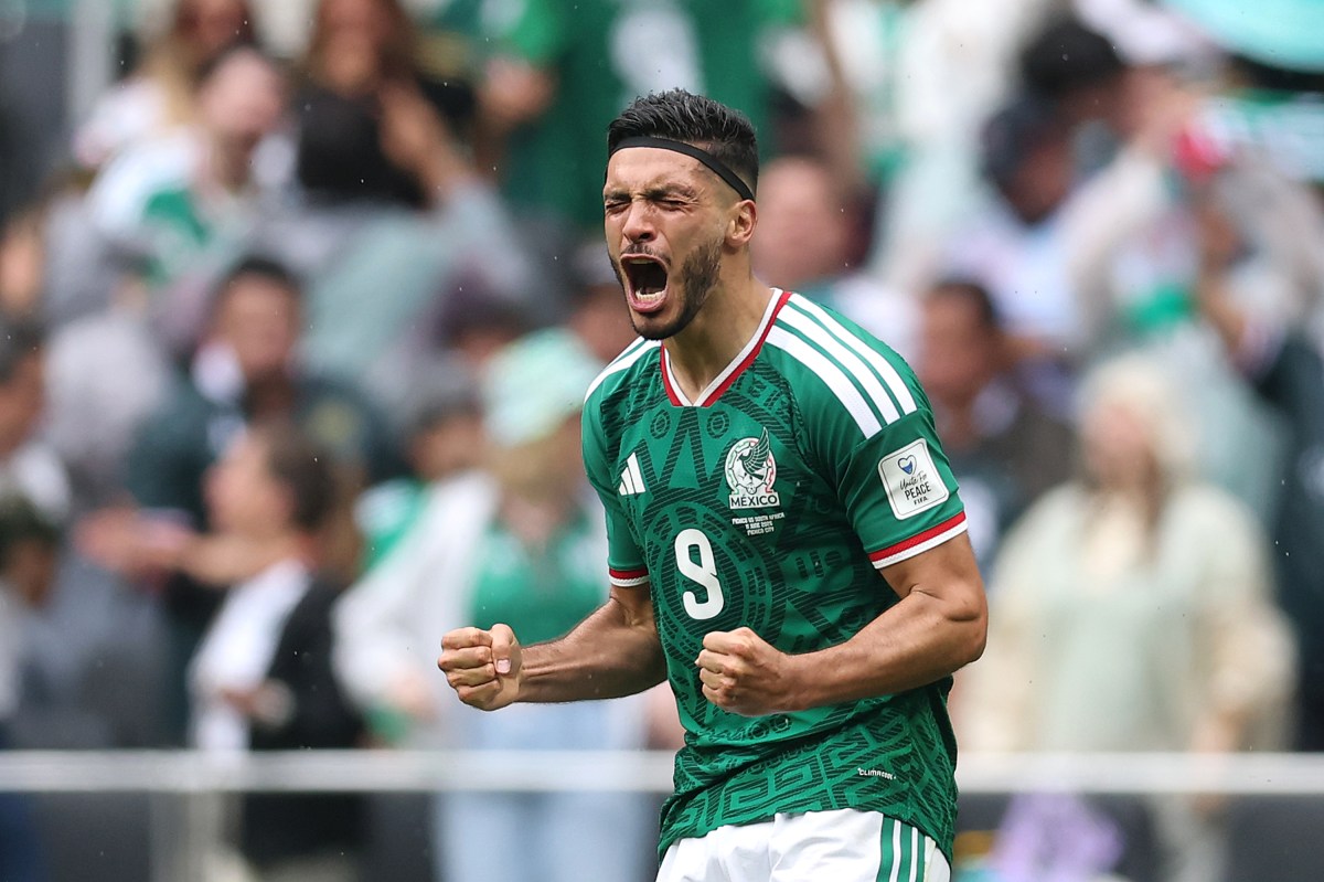 GUADALAJARA, MEXICO - JUNE 11: In-Beom Hwang #6 of Korea Republic celebrates scoring his team's first goal during the FIFA World Cup 2026 Group A match between Korea Republic and Czechia at Guadalajara Stadium on June 11, 2026 in Guadalajara, Mexico. (Photo by Alex Slitz/Getty Images)