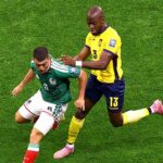 México x Equador - oitavas de final da Copa do Mundo AO VIVO: Os co-anfitriões assumem a liderança no confronto na Cidade do México... depois que o pontapé inicial foi adiado devido a tempestades
