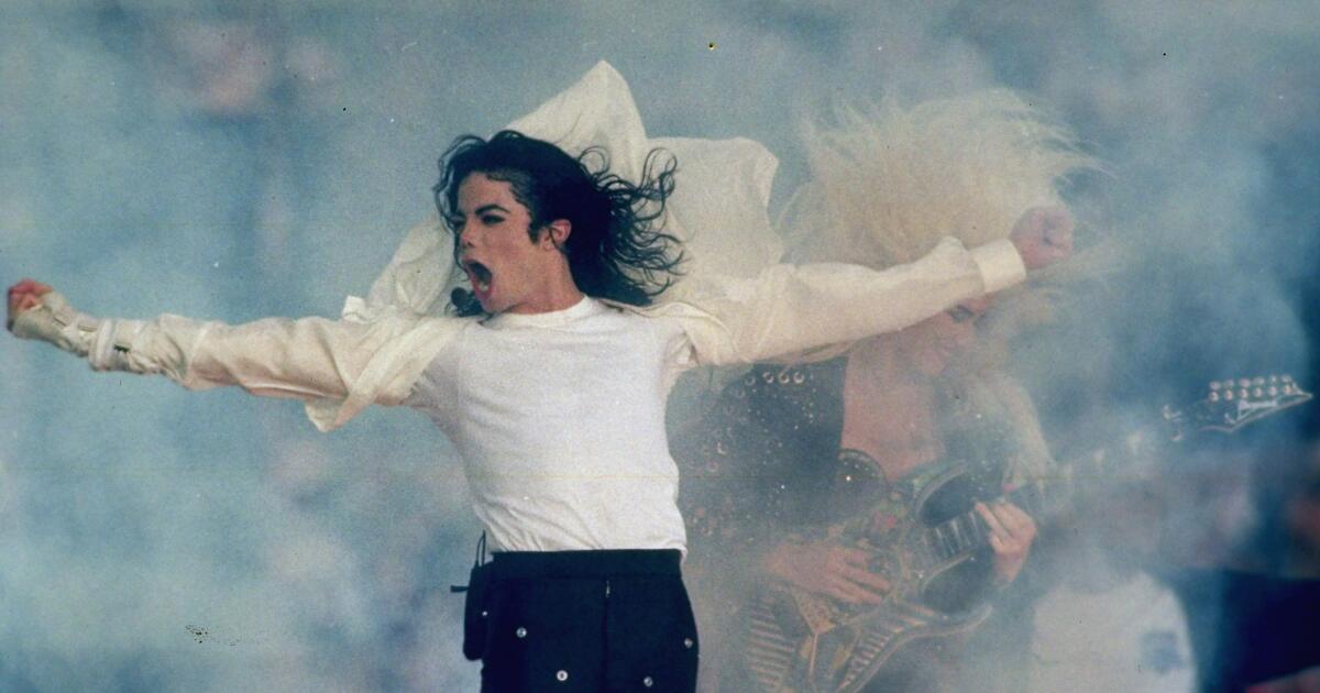 'Michael' atinge streamers, marca de US$ 900 milhões. 'The Verdict' também atrai espectadores e ameaças