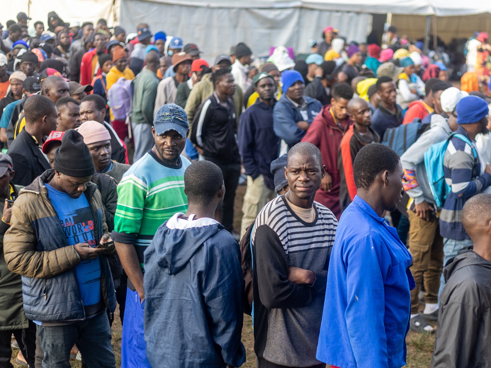 Milhares de malauianos fogem de casas na África do Sul em meio a ameaças xenófobas
