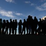 Milhares procuram uma saída enquanto a África do Sul se prepara para protestos anti-imigrantes