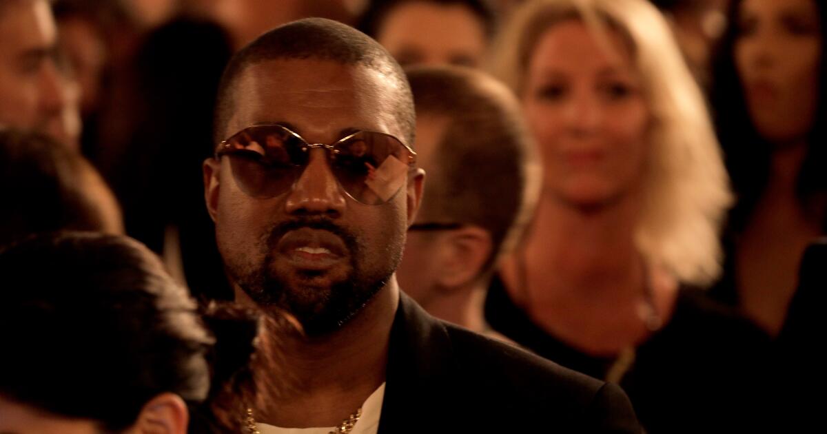 Modelo diz que quando Kanye West a agrediu sexualmente, ele gritou: 'Isso é arte, sou Picasso'