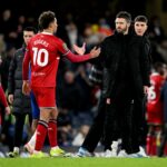 Morgan Rogers explica a 'grande' ajuda que recebeu de Michael Carrick enquanto o Man Utd explorava o acordo