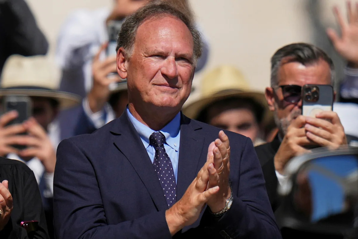 NPR retira artigo relatando incorretamente a aposentadoria do juiz Alito, citando ‘mal-entendido’