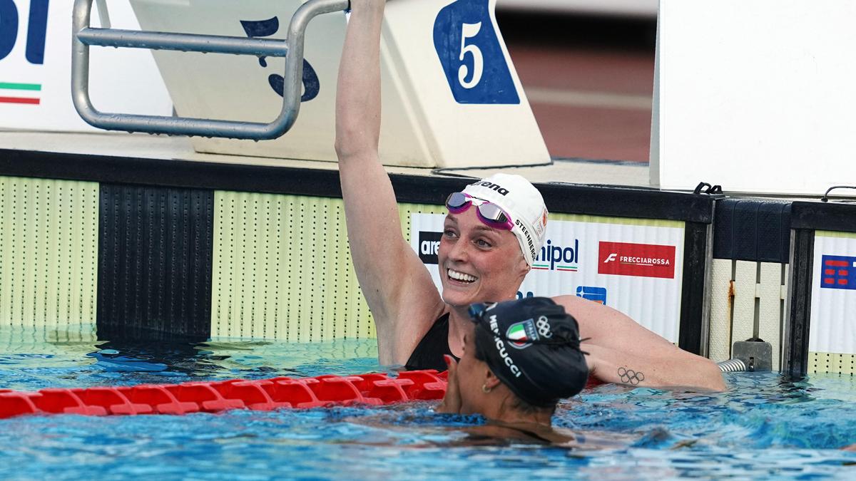 Nadador holandês Marrit Steenbergen bate novo recorde dos 100m livre