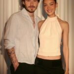 Nicola Peltz continua ignorando o furor em torno do anúncio trolling de seu marido, Brooklyn Beckham