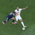 Noussair Mazraoui elogia a 'humilde' estrela do Marrocos brilhando na Copa do Mundo de 2026