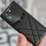 A parte traseira do Vertu Alphafold