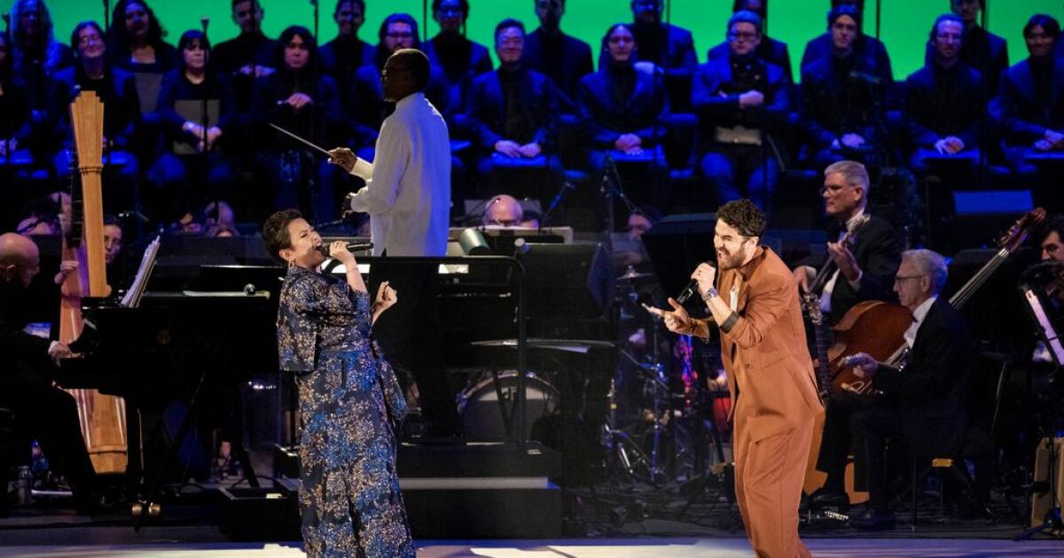 O Hollywood Bowl começa a temporada com o sincero 'Best of Broadway' - embora 'best' possa ser um exagero