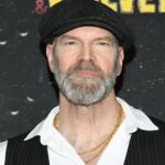 O ator de Dentes de Sabre de 'X-Men' Tyler Mane revela diagnóstico de câncer de mama: 'É super raro. Apenas 1% dos cânceres de mama são homens