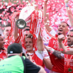 O atual campeão Arsenal recebe o Coventry City na estreia da Premier League