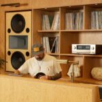 O chef Sean Brock revela as 5 gorduras que dão sabor ao frango frito essencial no Darling Restaurant, por que ele é obcecado por vinil e sua história assustadora de Dolly Parton