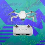 Drone com câmera gimbal de 3 eixos DJI Mini 4K (menos de 249 gramas)