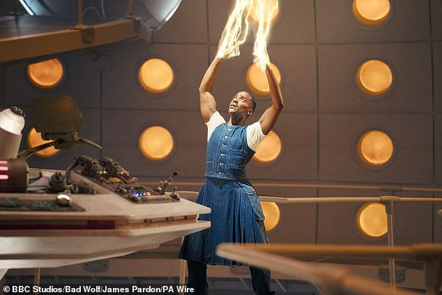 'Sabemos que será decepcionante para os fãs': O episódio especial de Natal de Doctor Who foi AXED enquanto a BBC coloca o programa em licitação para 'investir em seu futuro a longo prazo'