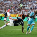 O momento ultrajante de Lisandro Martinez nos acréscimos na vitória por 2 a 0 da Argentina antes da Copa do Mundo
