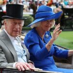 O Rei Charles e a Rainha Camilla juntaram-se a Peter Phillips e sua nova noiva Harriet Sperling para um último dia ensolarado no Royal Ascot