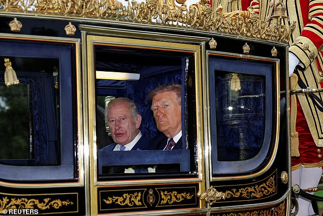 Trump fez uma segunda visita oficial histórica à Grã-Bretanha em setembro, que incluiu toda pompa real e pompa