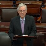 Mitch McConell discursa na Câmara do Senado dos EUA