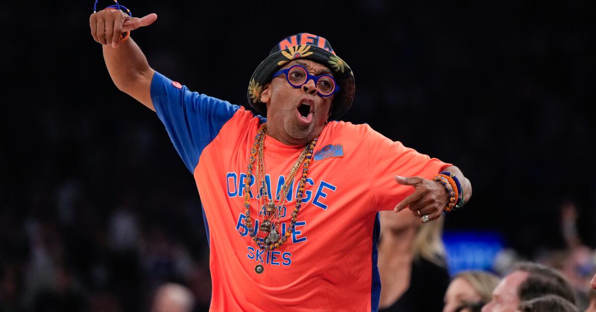 O superfã dos Knicks, Spike Lee, deveria ganhar um anel de campeonato? Essas celebridades dizem que sim