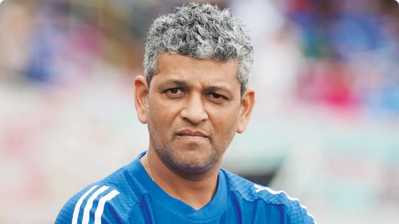O técnico Amol Muzumdar está otimista com as chances da equipe indiana de ganhar o título