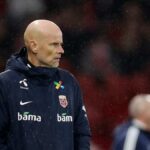 O técnico da Noruega, Solbakken, critica a Escócia 'pouco profissional' por cancelamento amistoso