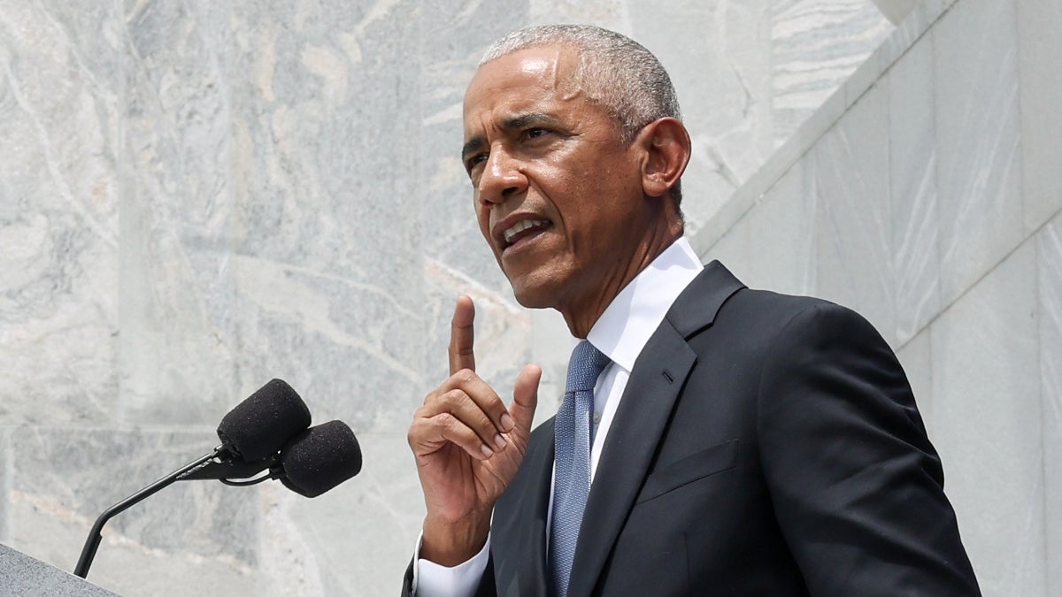 A ex-primeira-dama Michelle Obama fala durante a cerimônia de inauguração do Centro Presidencial Barack Obama em 18 de junho de 2026 em Chicago, Illinois. (Taylor Hill/Imagens Getty)