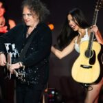 Olivia Rodrigo revela que novo álbum tem dueto com Robert Smith do Cure por meio de estreia surpresa de 'What's Wrong With Me' no Primavera Sound