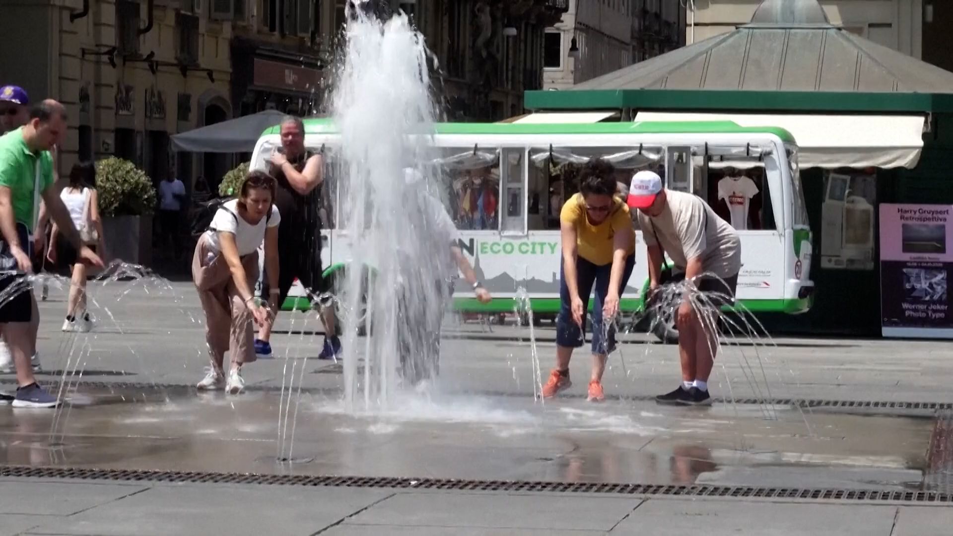 Onda de calor na Europa queima cidades e vida selvagem